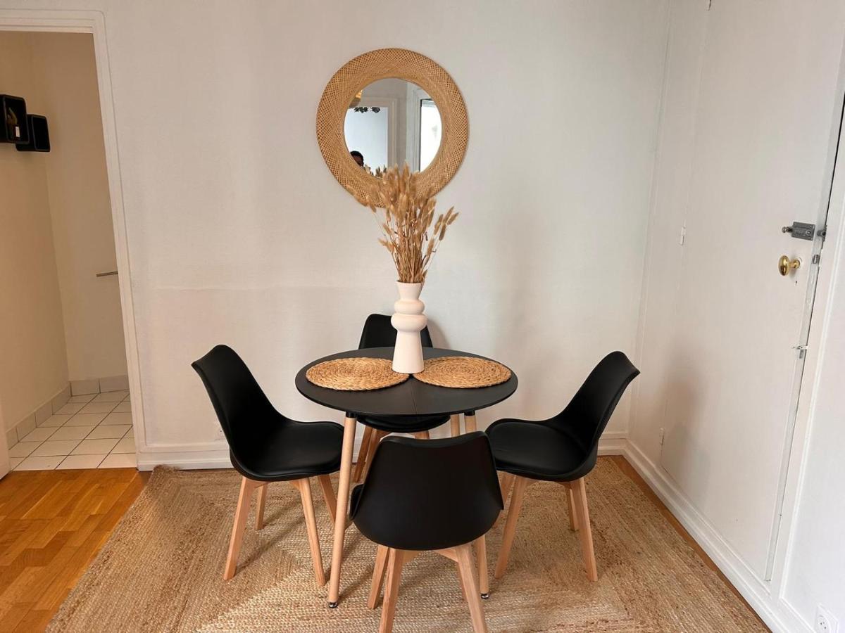 Chic Apartment On The Famous Shopping Rue Du Faubourg Saint-Honore Street 巴黎 外观 照片